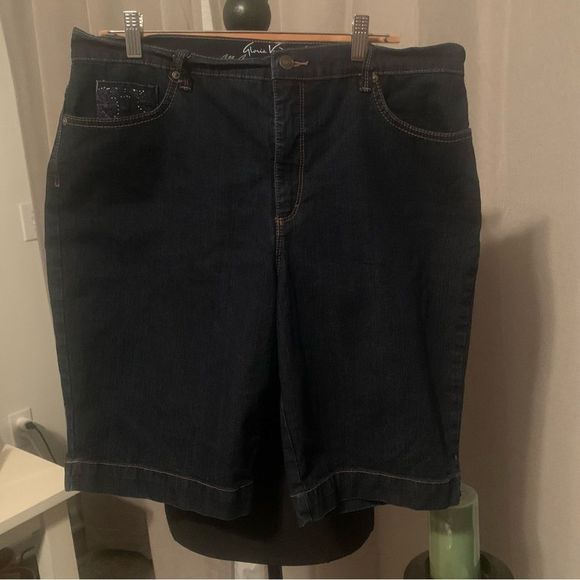 Gloria Vanderbilt Pants - Gloria Vanderbilt Bermuda Amanda Shorts